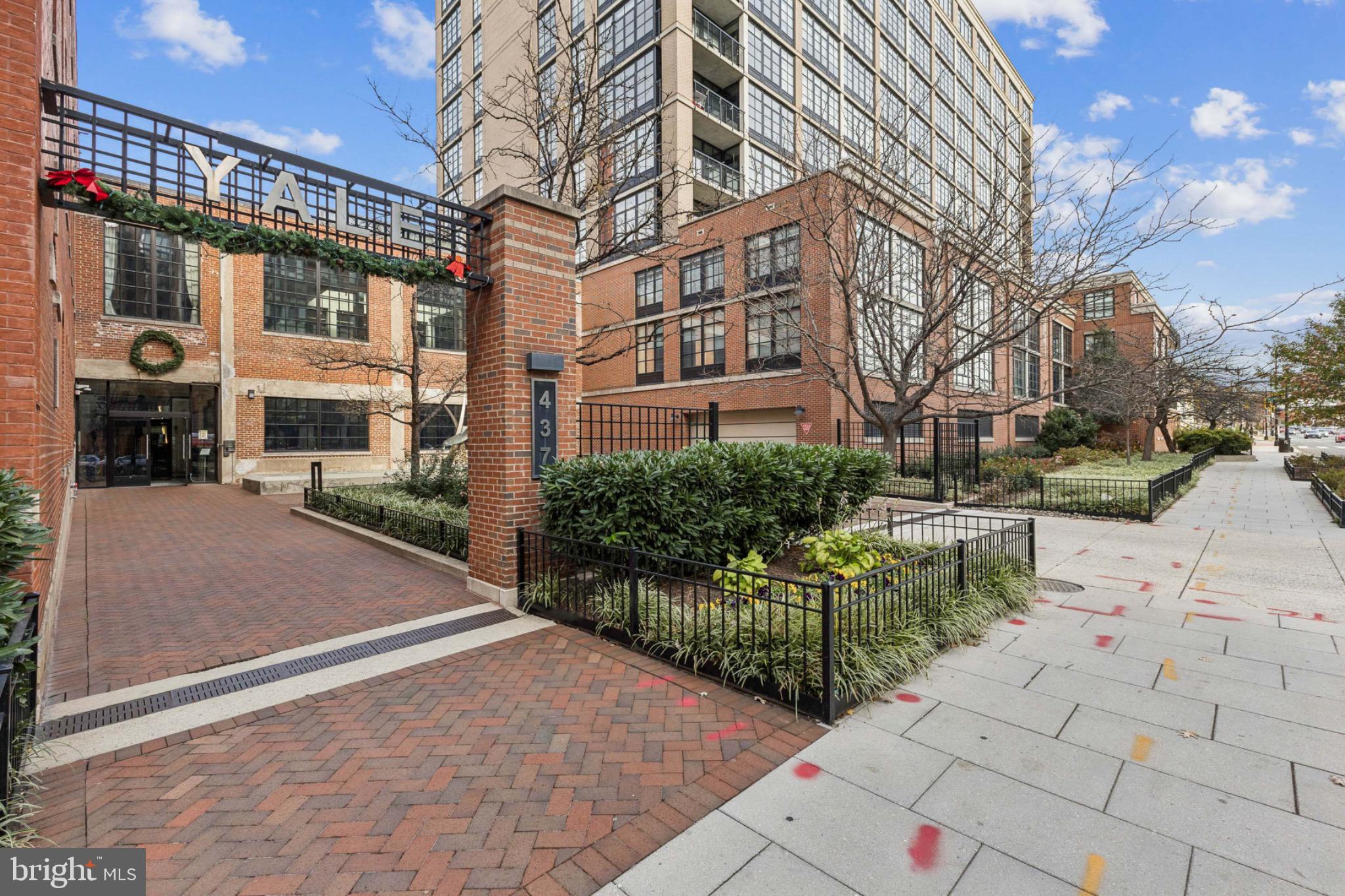 437 New York Avenue Northwest, Unit Y26 Washington, DC 20001 - Photo 2 of 15 a view of a building with outdoor space
