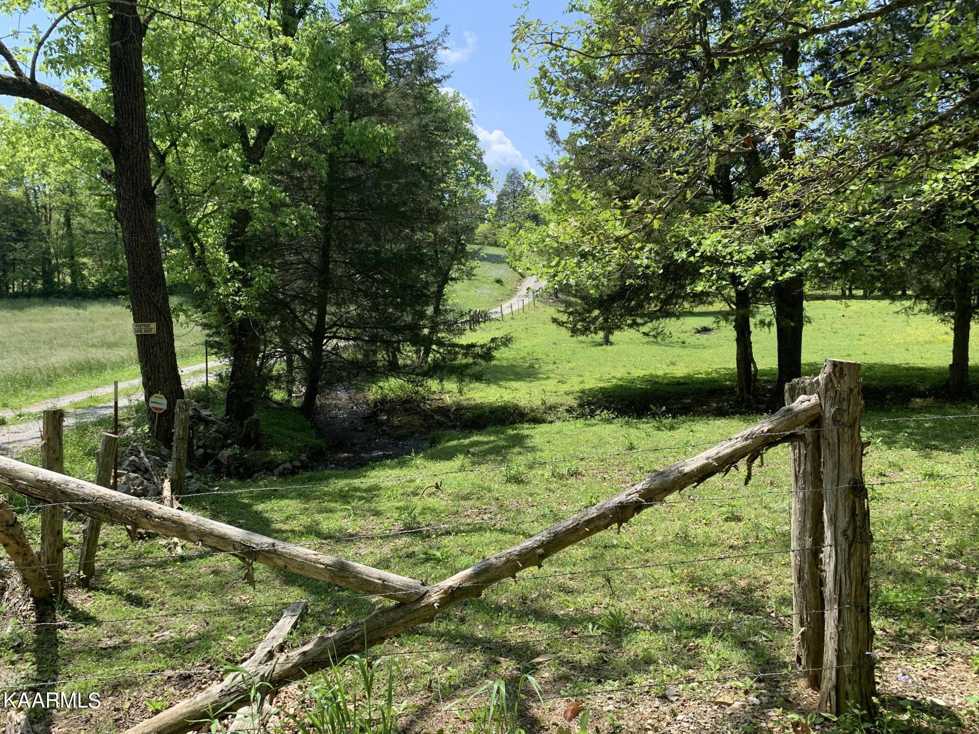 9703 Hill Road Knoxville, TN 37938 - Photo 18 of 27 9703 Hill Rd-04