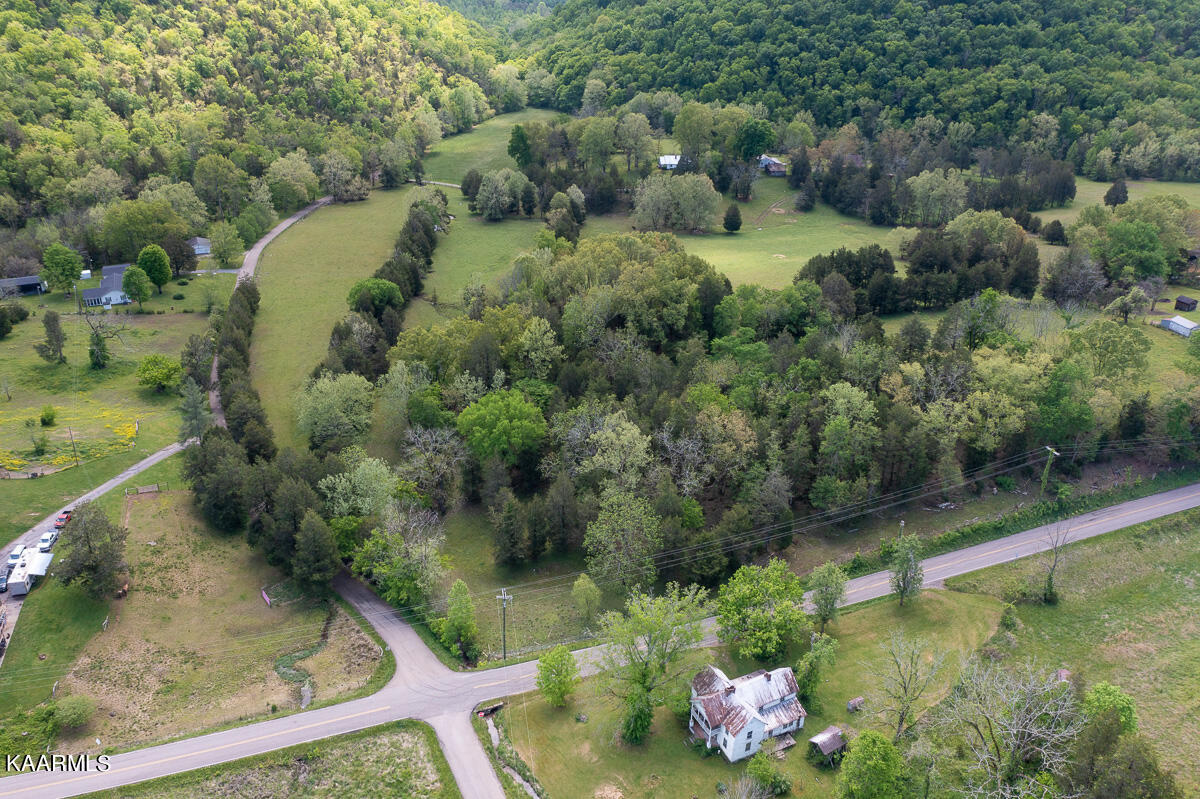 9703 Hill Road Knoxville, TN 37938 - Photo 3 of 27 9703 Hill Rd