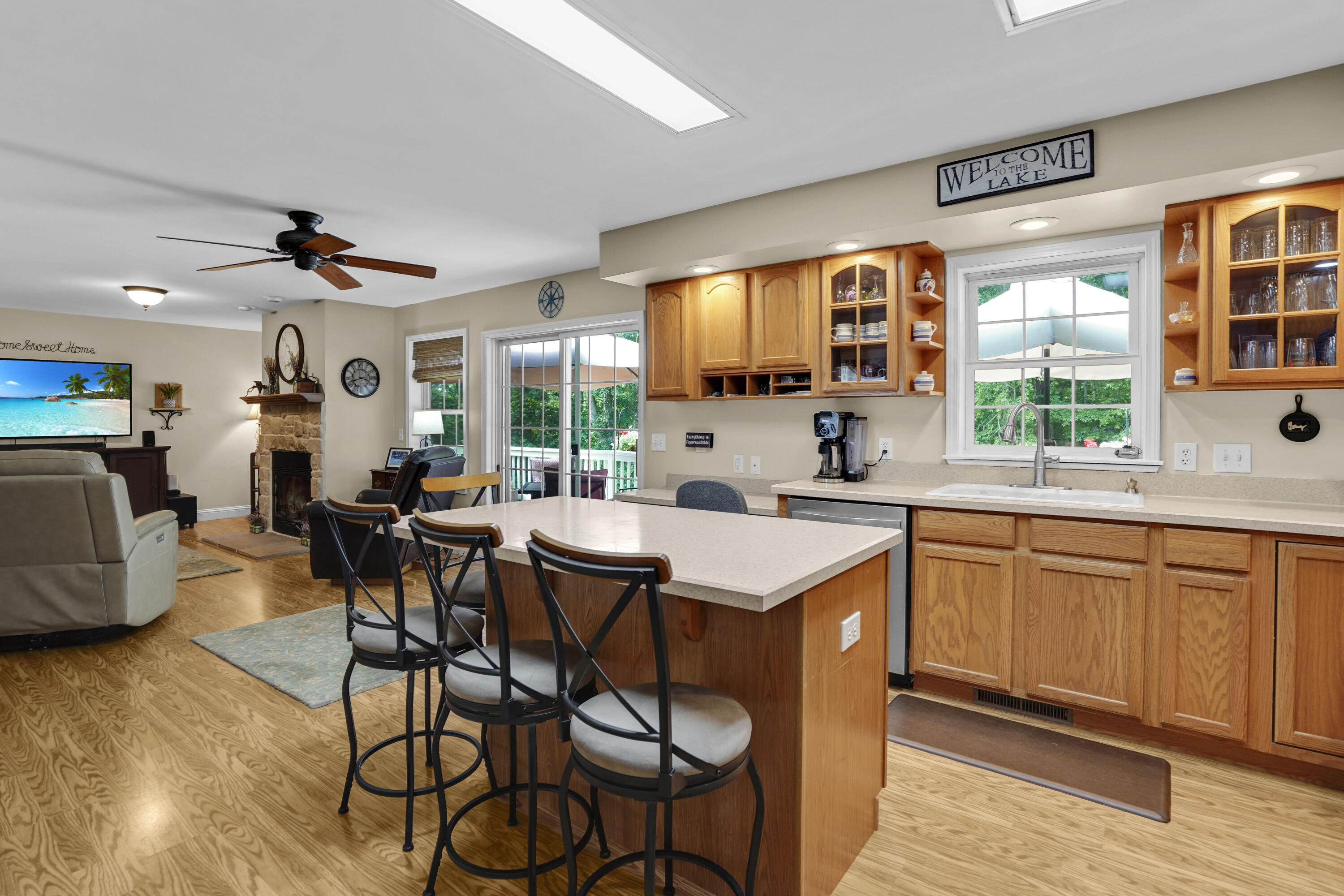 401 Whisperway Road Moneta, VA 24121 - Photo 11 of 60 Kitchen