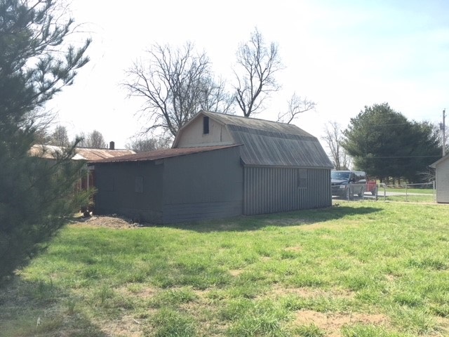 4112 East Canton Road Salem, IN 47167 - Photo 4 of 27 Gallery Image 4
