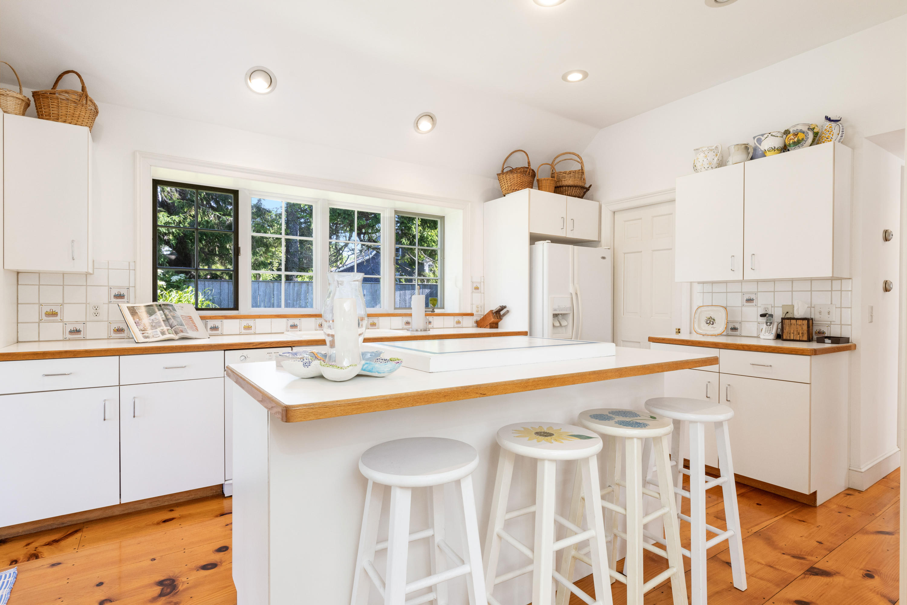 93 Scatteree Road North Chatham, MA 02650 - Photo 15 of 95 93sca-16