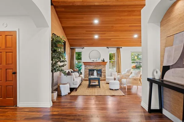 $2,399,999 | 1062 Monterey Vista Way, Encinitas, CA 92024