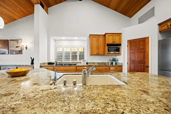 $2,399,999 | 1062 Monterey Vista Way, Encinitas, CA 92024