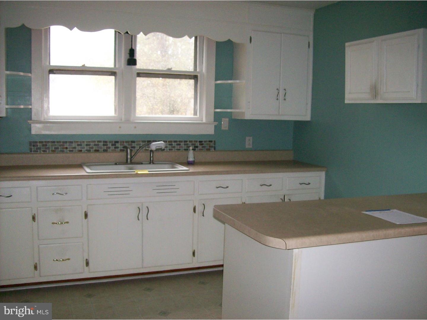 115 Jefferson Street Riverside, NJ 08075 - Photo 9 of 17 Kitchen