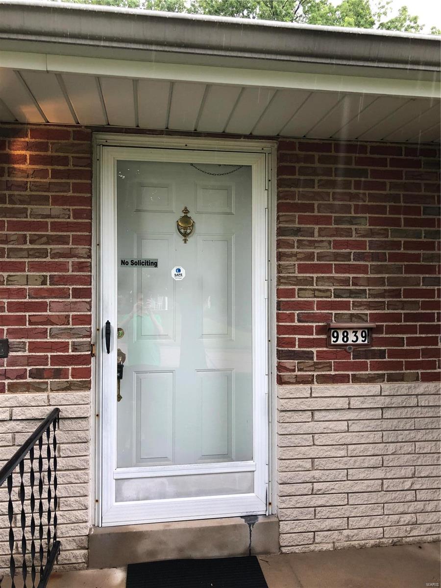 9839 Ridgely Lane St. Louis, MO 63123 - Photo 23 of 27 Gallery Image 23