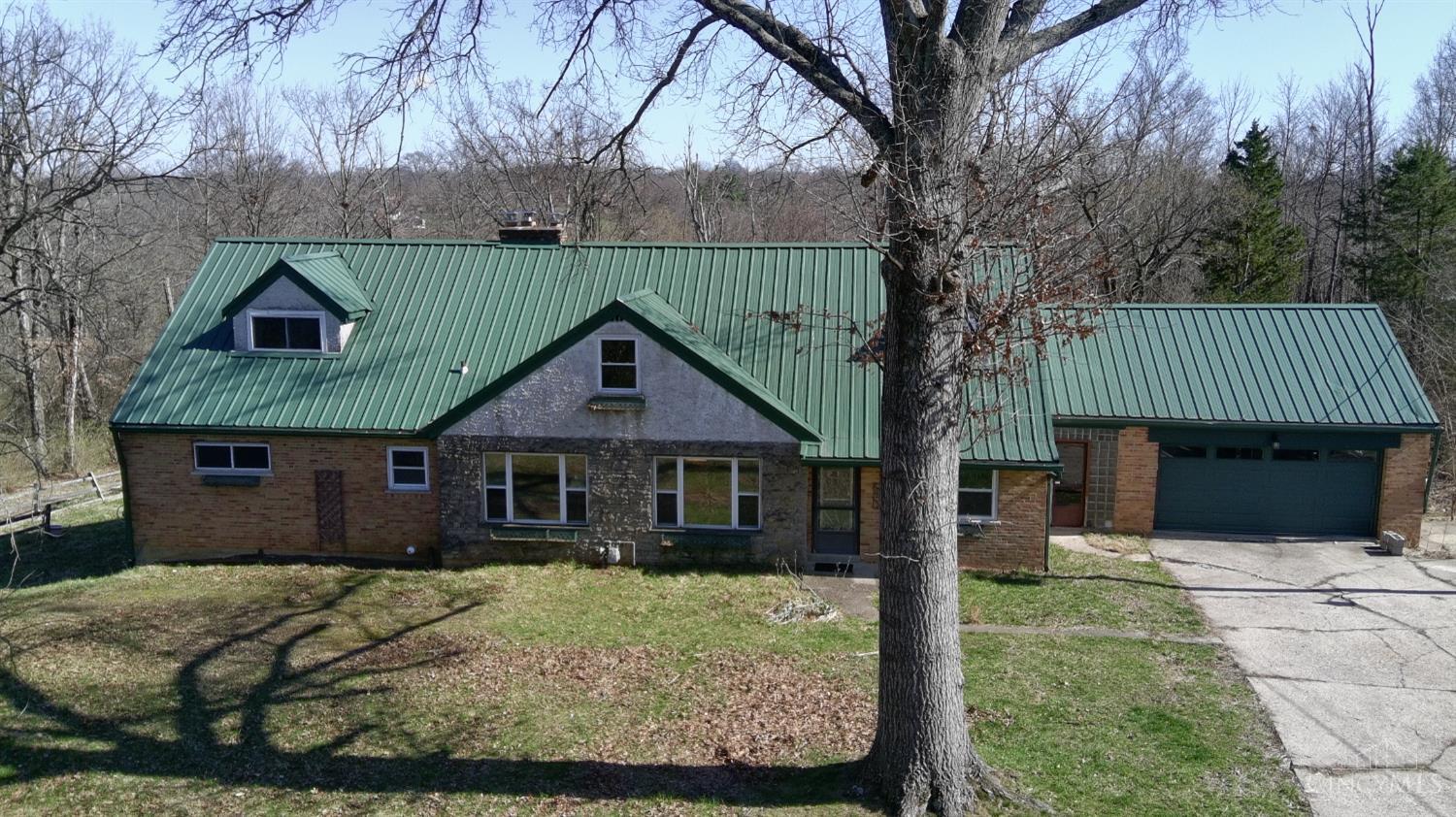 5220 Valley Ridge Road Cincinnati, OH 45247 - Photo 2 of 31 Gallery Image 2