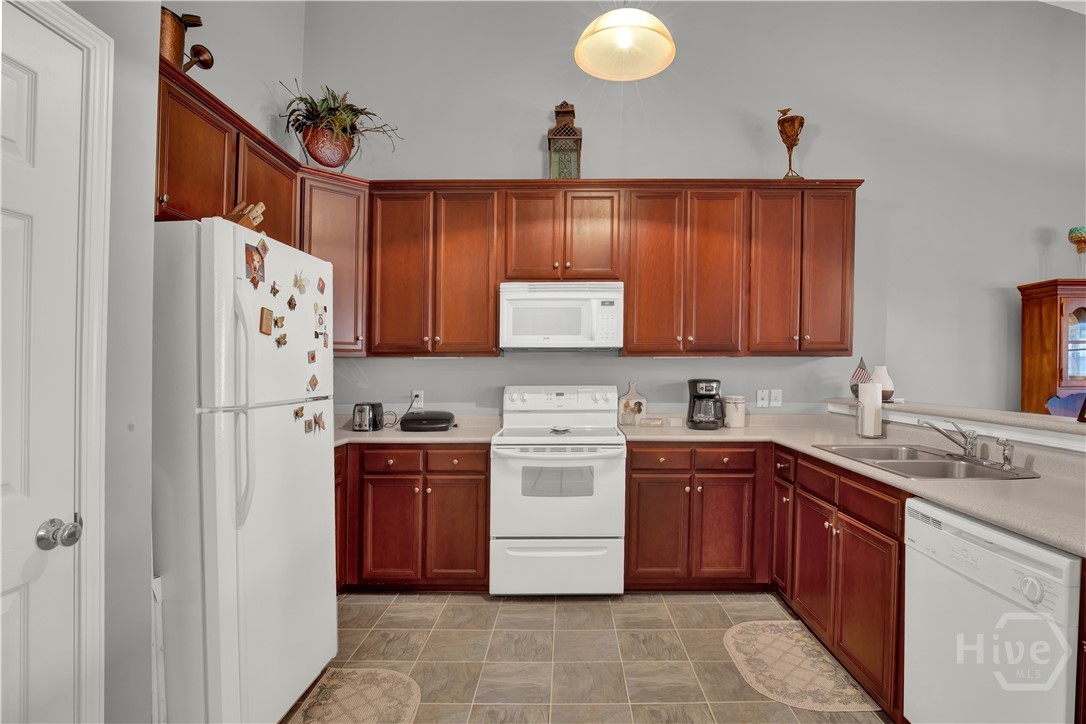 63 Stonelake Circle Savannah, GA 31419 - Photo 8 of 33