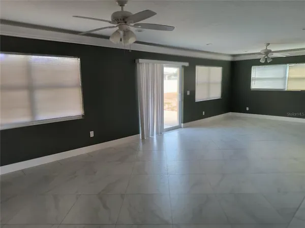 $3,300 | 3001 Gulf Boulevard, Belleair Beach, FL 33786