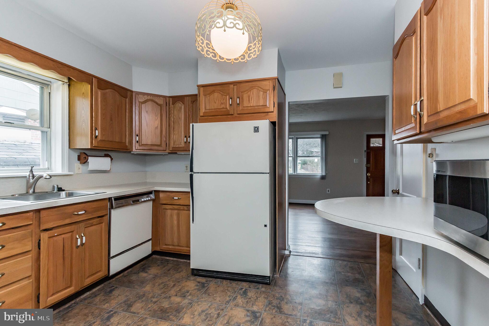 10504 Inwood Avenue Silver Spring, MD 20902 - Photo 9 of 30 Gallery Image 9