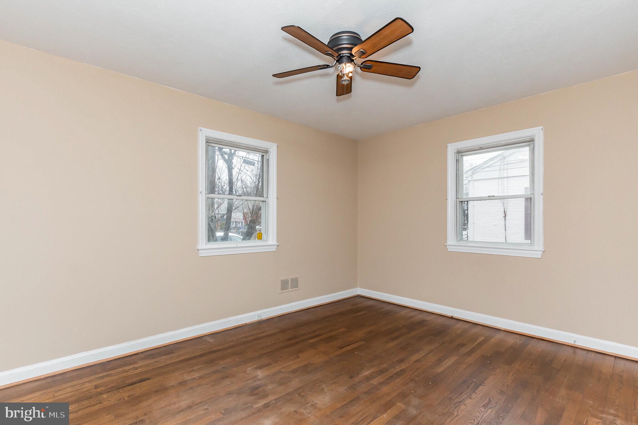 10504 Inwood Avenue Silver Spring, MD 20902 - Photo 10 of 30 Gallery Image 10