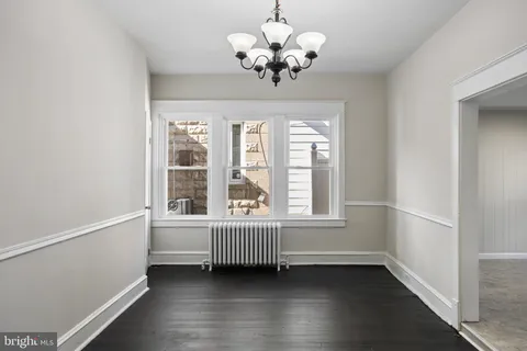 $270,000 | 2003 Edgmont Avenue, Chester, PA 19013