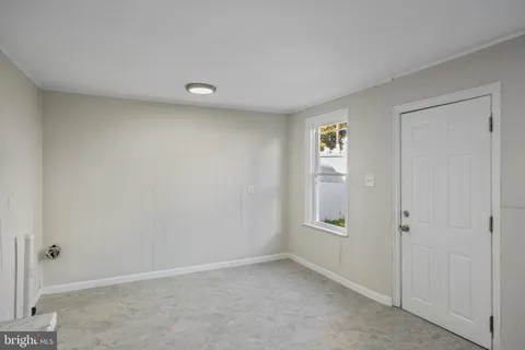 $270,000 | 2003 Edgmont Avenue, Chester, PA 19013