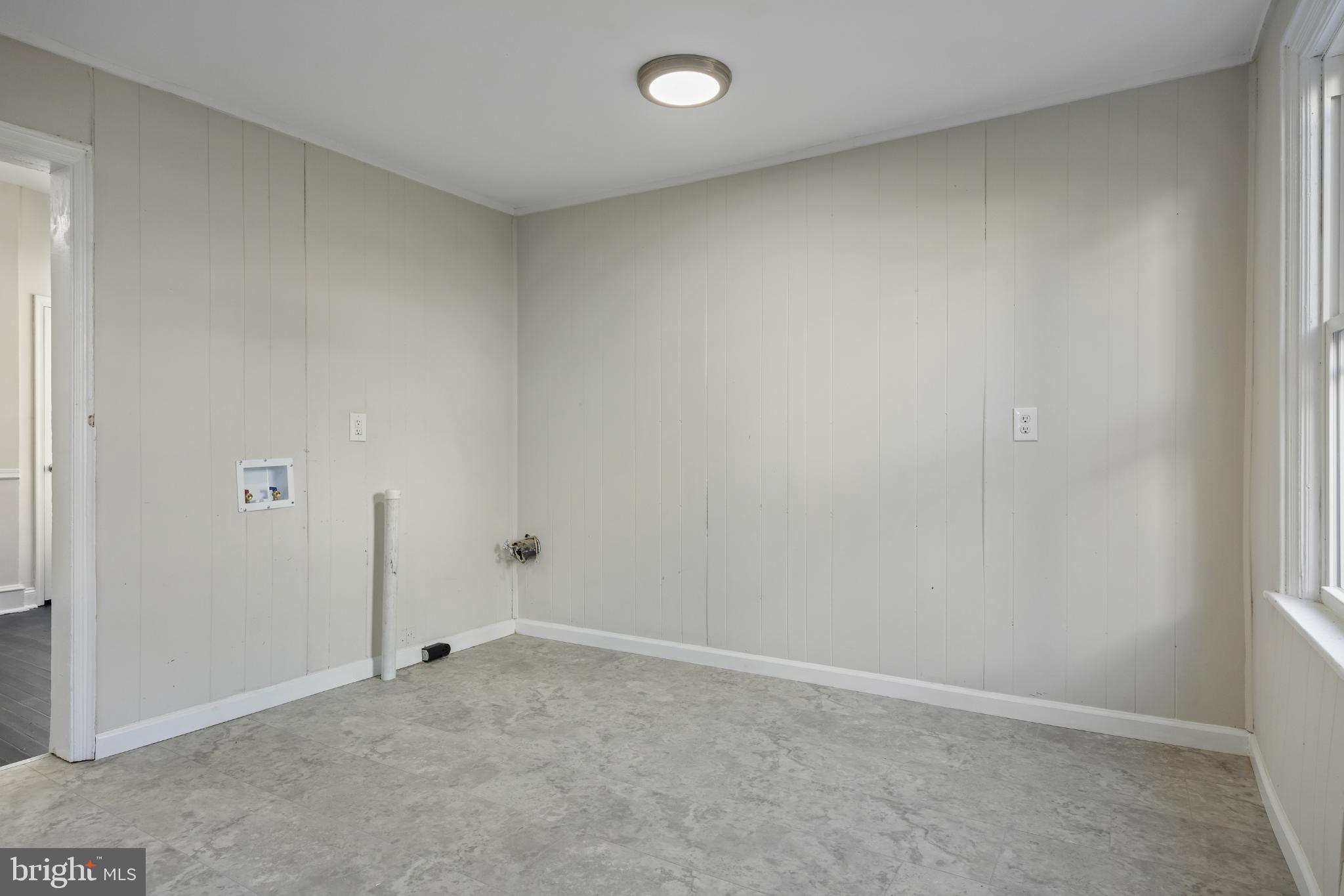 2003 Edgmont Avenue Chester, PA 19013 - Photo 25 of 40 an empty room with a workbench