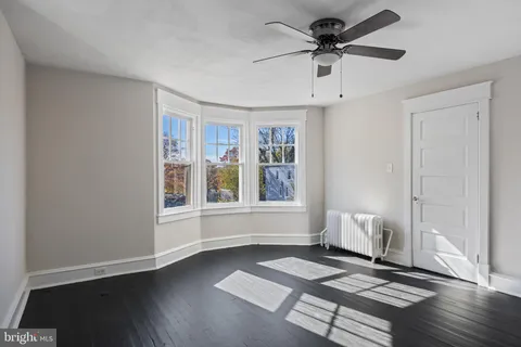 $270,000 | 2003 Edgmont Avenue, Chester, PA 19013