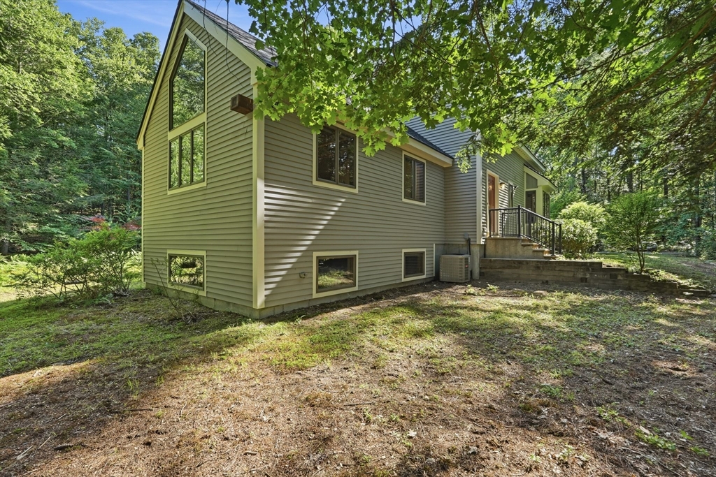 470 Montague Road Sunderland, MA 01375 - Photo 4 of 42
