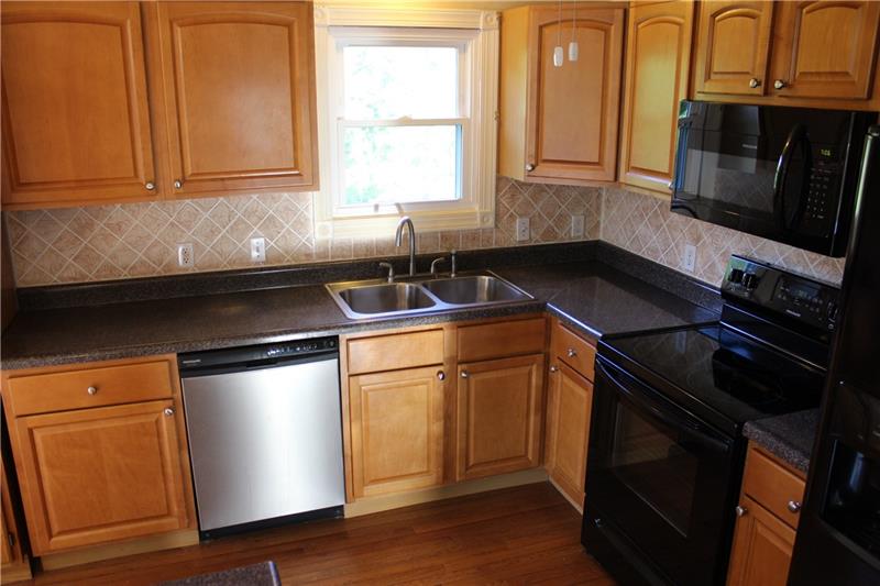 346 Reese Road Washington, PA 15301 - Photo 11 of 25 New Appliances