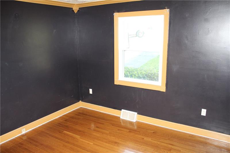 346 Reese Road Washington, PA 15301 - Photo 16 of 25 Bedroom 2