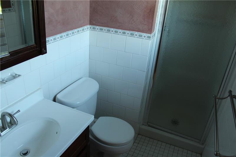 346 Reese Road Washington, PA 15301 - Photo 18 of 25 Master Bath
