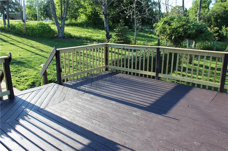 346 Reese Road Washington, PA 15301 - Photo 9 of 25 Deck is accessible from yard and Kitchen - new railing