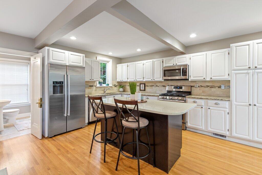335 Brevoort Road Columbus, OH 43214 - Photo 11 of 25 335 Brevoort Road-11.jpg-SMALL