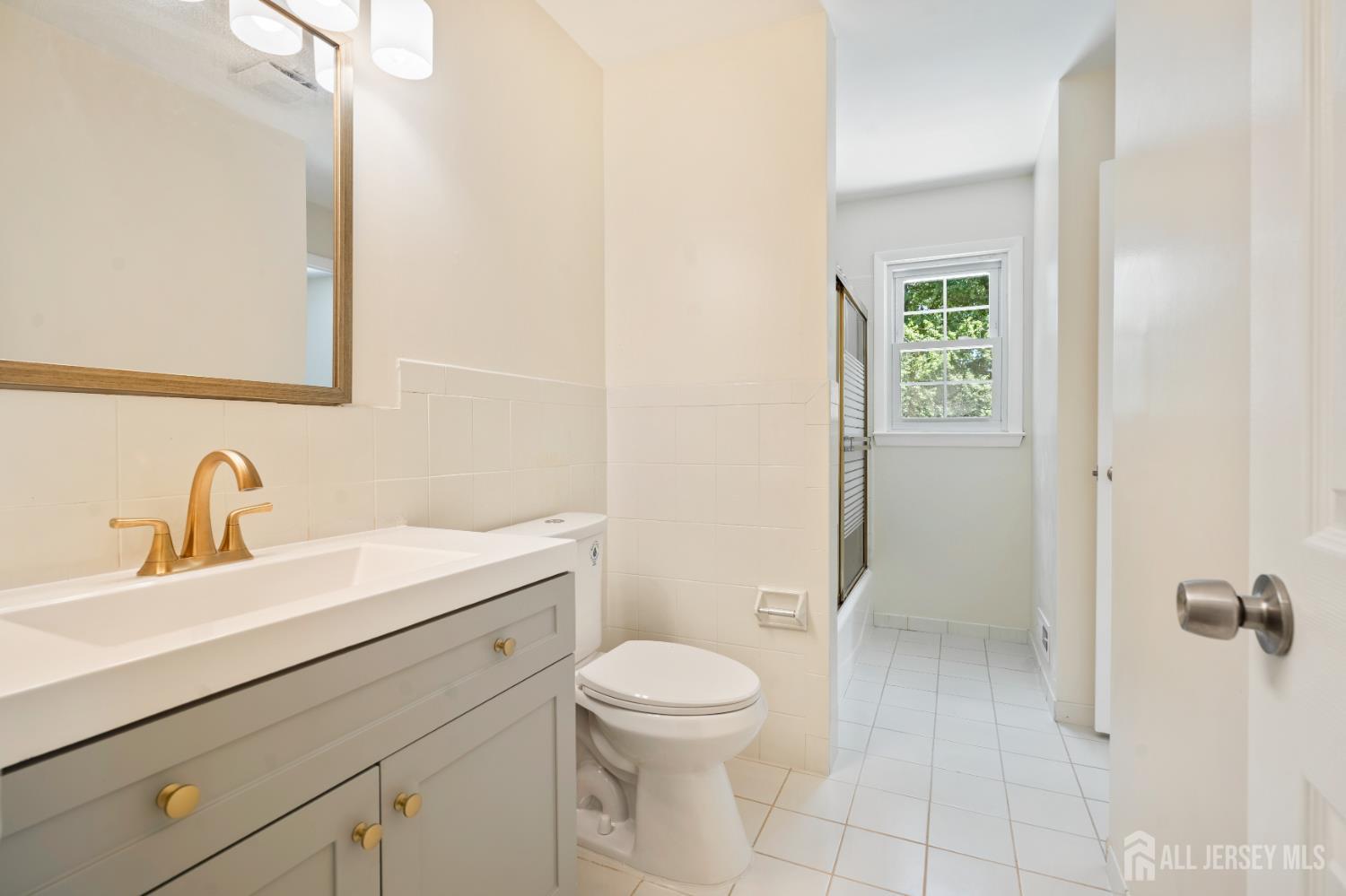 55 Ferris Road Edison, NJ 08817 - Photo 25 of 43