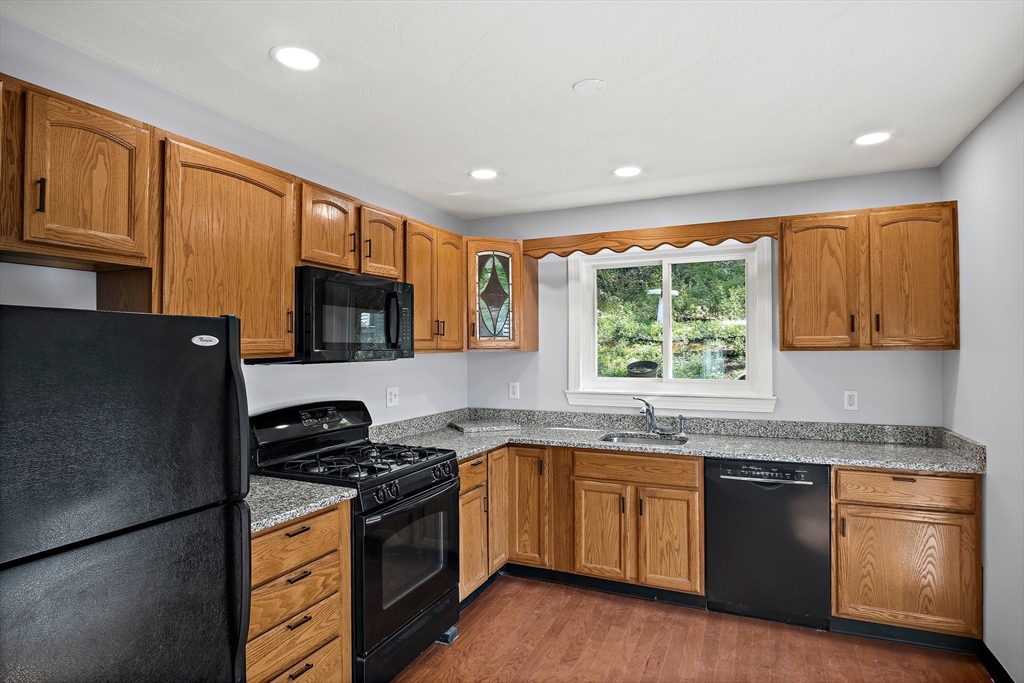 137 Fern Road Medford, MA 02155 - Photo 12 of 31 Gallery Image 12