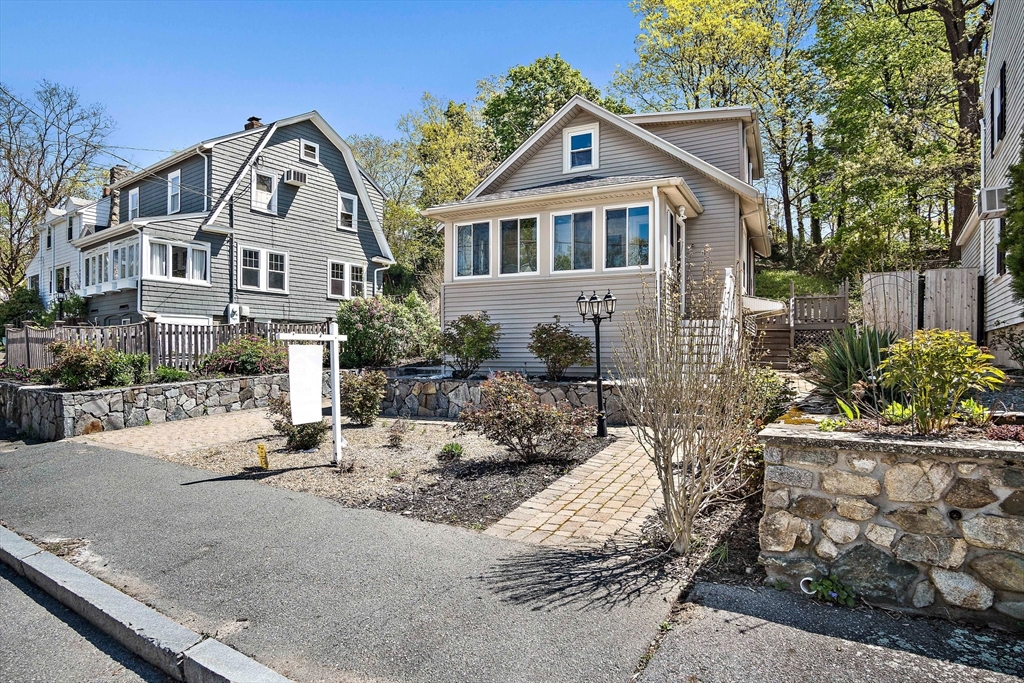137 Fern Road Medford, MA 02155 - Photo 4 of 31 Gallery Image 4