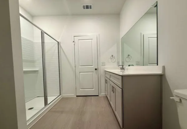 $2,350 | 15349 Dapple Blf Lane, Conroe, TX 77302