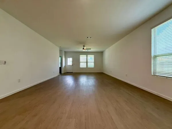 $2,350 | 15349 Dapple Blf Lane, Conroe, TX 77302