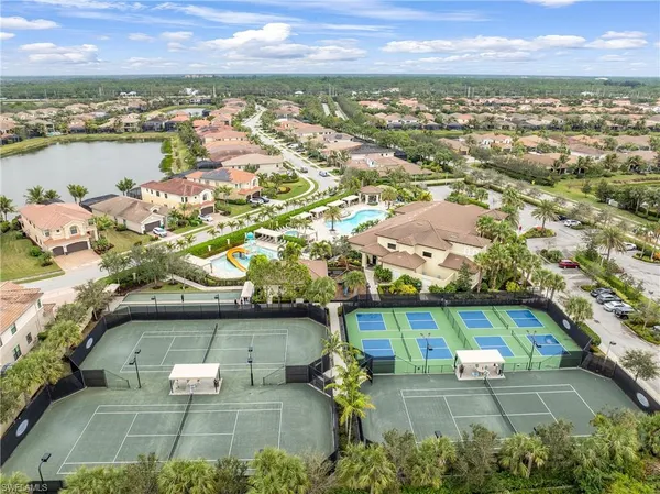 a view of a tennis court