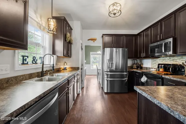 $324,900 | 228 Maidstone Drive, Richlands, NC 28574