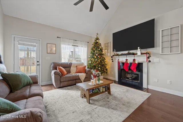 $324,900 | 228 Maidstone Drive, Richlands, NC 28574