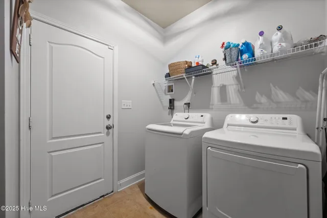 $324,900 | 228 Maidstone Drive, Richlands, NC 28574