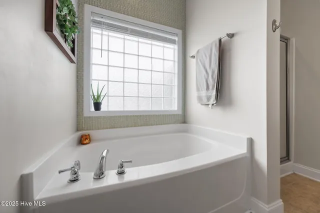 $324,900 | 228 Maidstone Drive, Richlands, NC 28574