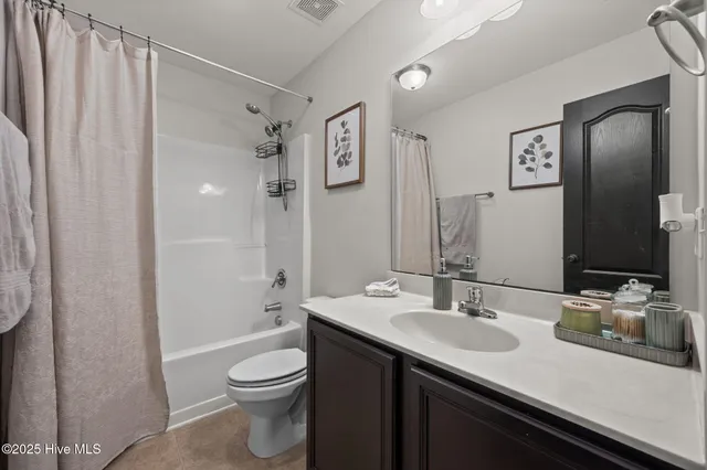 $324,900 | 228 Maidstone Drive, Richlands, NC 28574