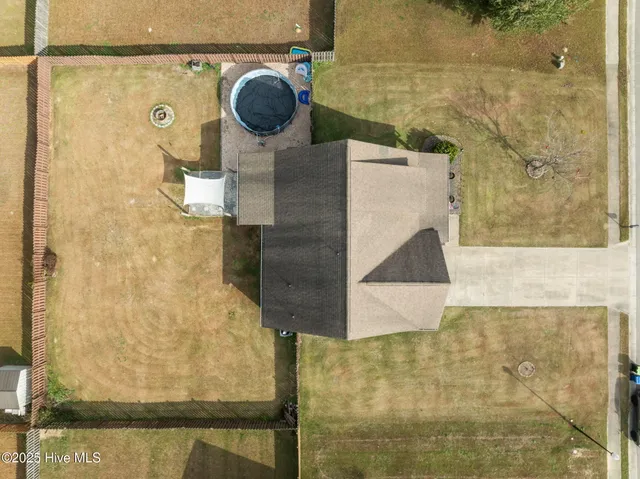 $324,900 | 228 Maidstone Drive, Richlands, NC 28574