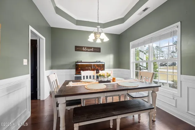 $324,900 | 228 Maidstone Drive, Richlands, NC 28574