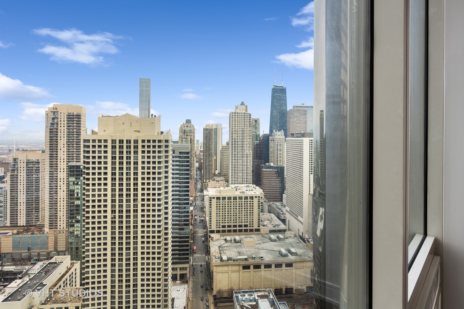 401 North Wabash Avenue, Unit 30E Chicago, IL 60611 - Photo 7 of 13 a view of city