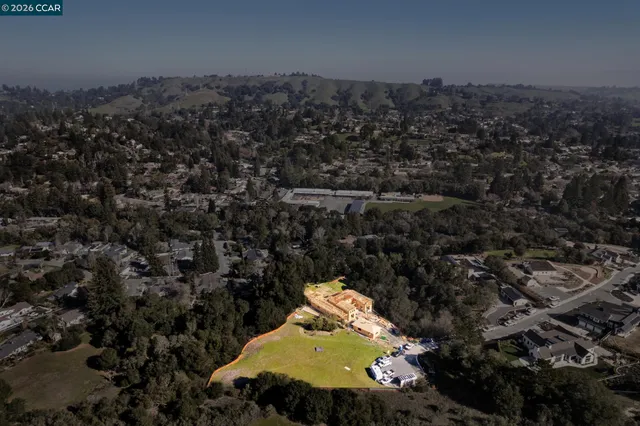 $1,999,000 | 90 Adobe Lane, Orinda, CA 94563