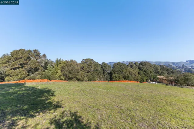$1,999,000 | 90 Adobe Lane, Orinda, CA 94563