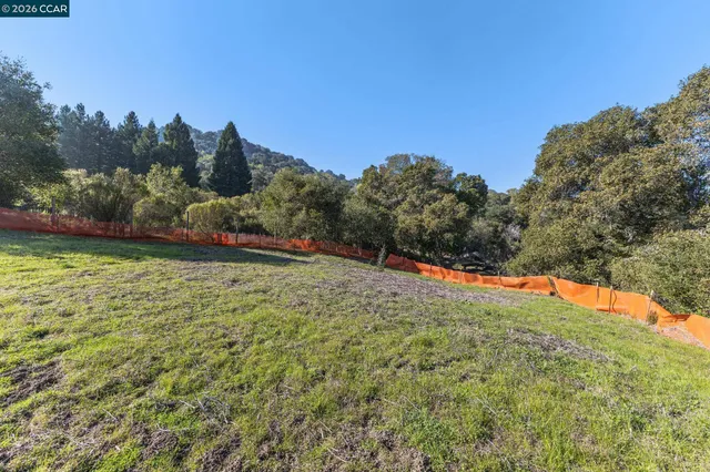 $1,999,000 | 90 Adobe Lane, Orinda, CA 94563