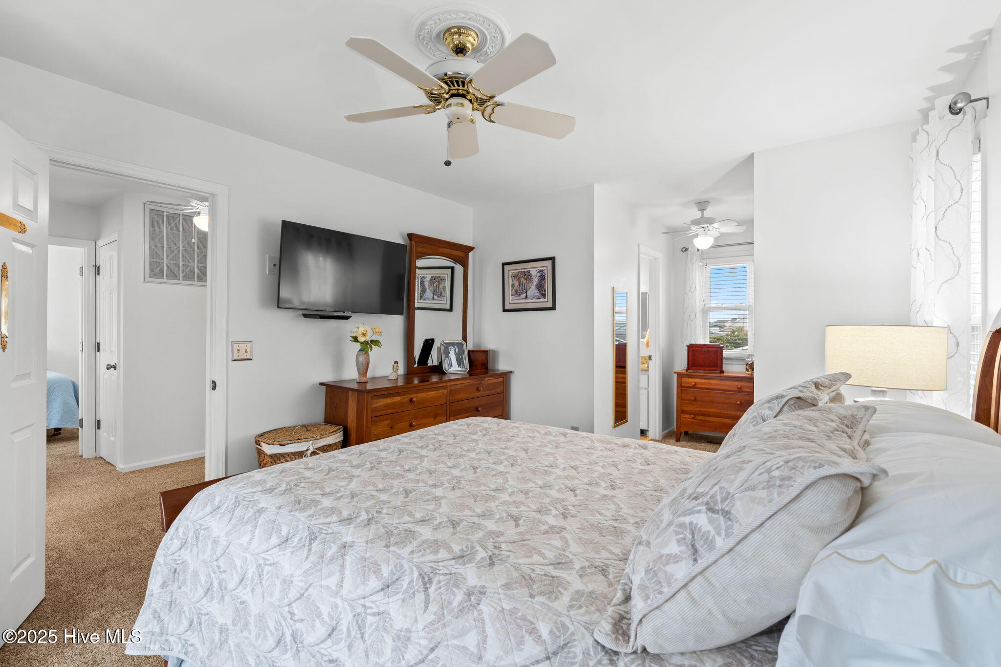 422 36th Street Sunset Beach, NC 28468 - Photo 21 of 62 47-web-or-mls-CAMMediaLLC.com 422-47