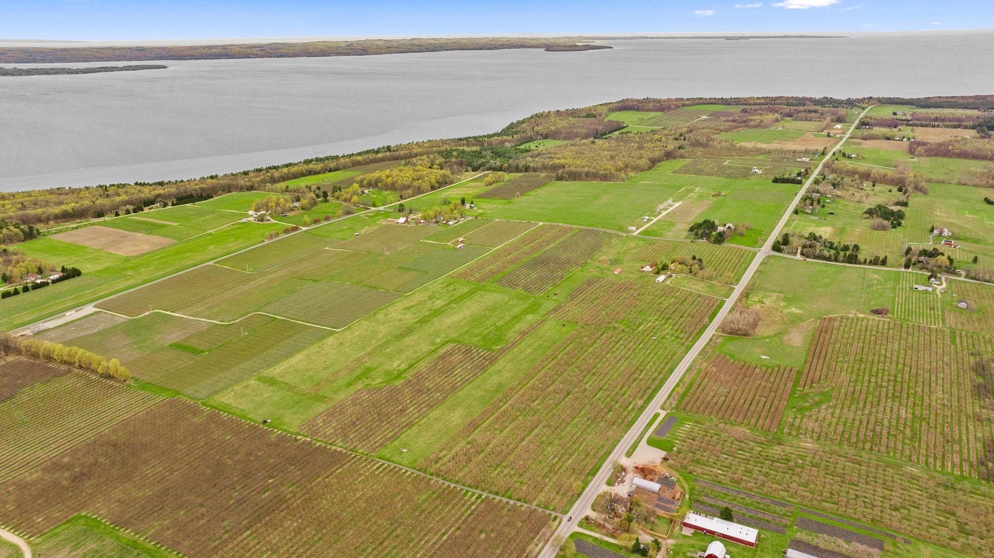 17835 Center Road Traverse City, MI 49686 - Photo 12 of 20