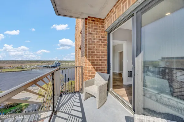 $749,000 | 240 North Water Street, Unit 854, Wilmington, NC 28401