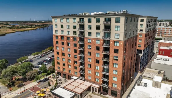 $749,000 | 240 North Water Street, Unit 854, Wilmington, NC 28401