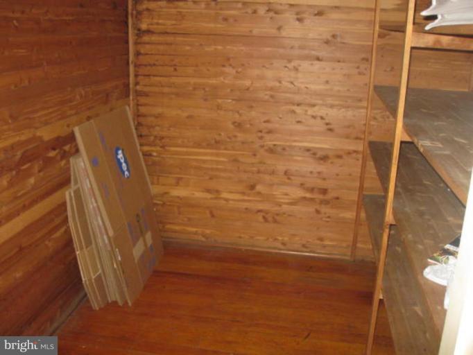 412 Woodlawn Road Baltimore, MD 21210 - Photo 11 of 19 CLOSET