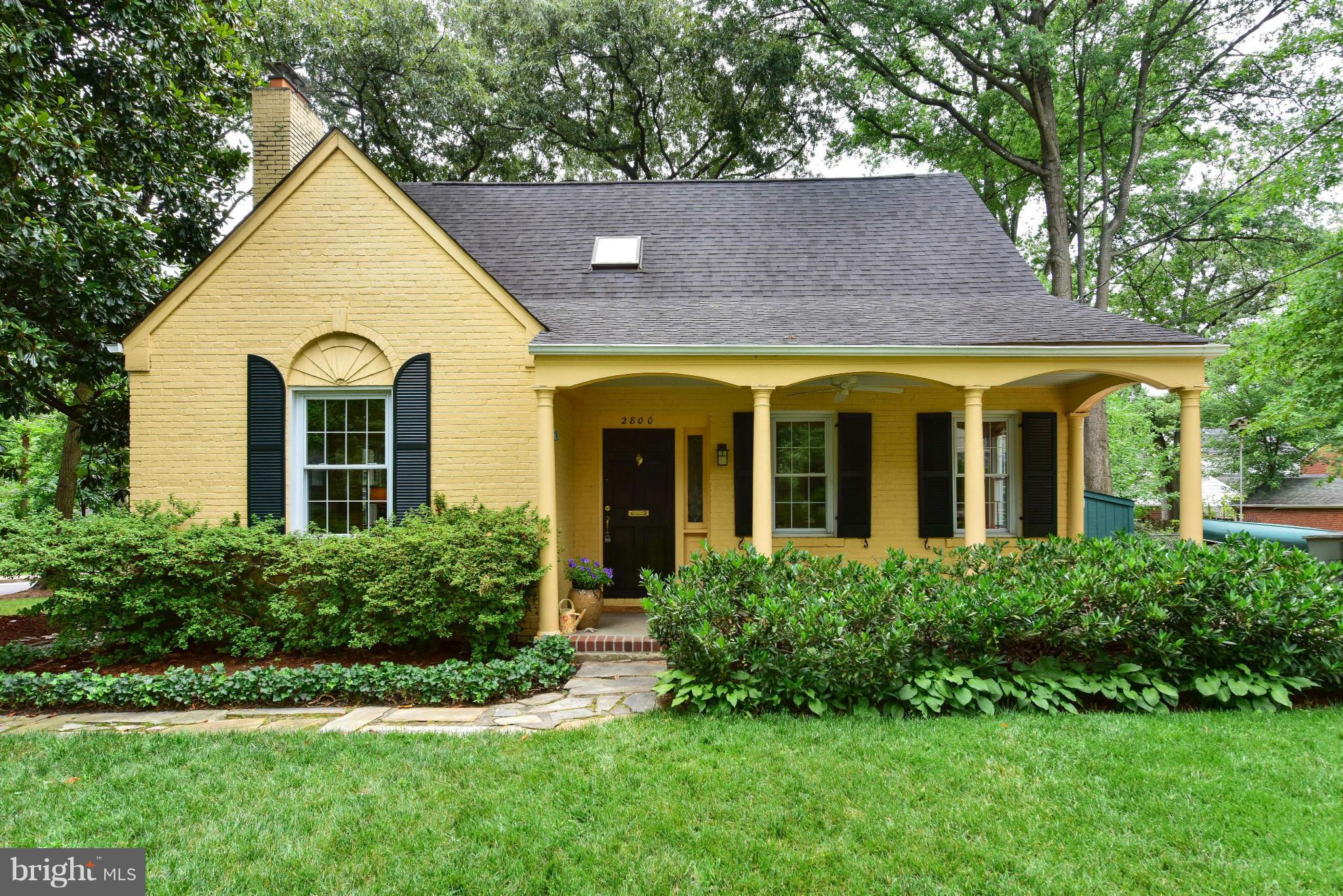 2800 Ridge Rd Drive Alexandria, VA 22302 - Photo 1 of 30 Exterior (Front)