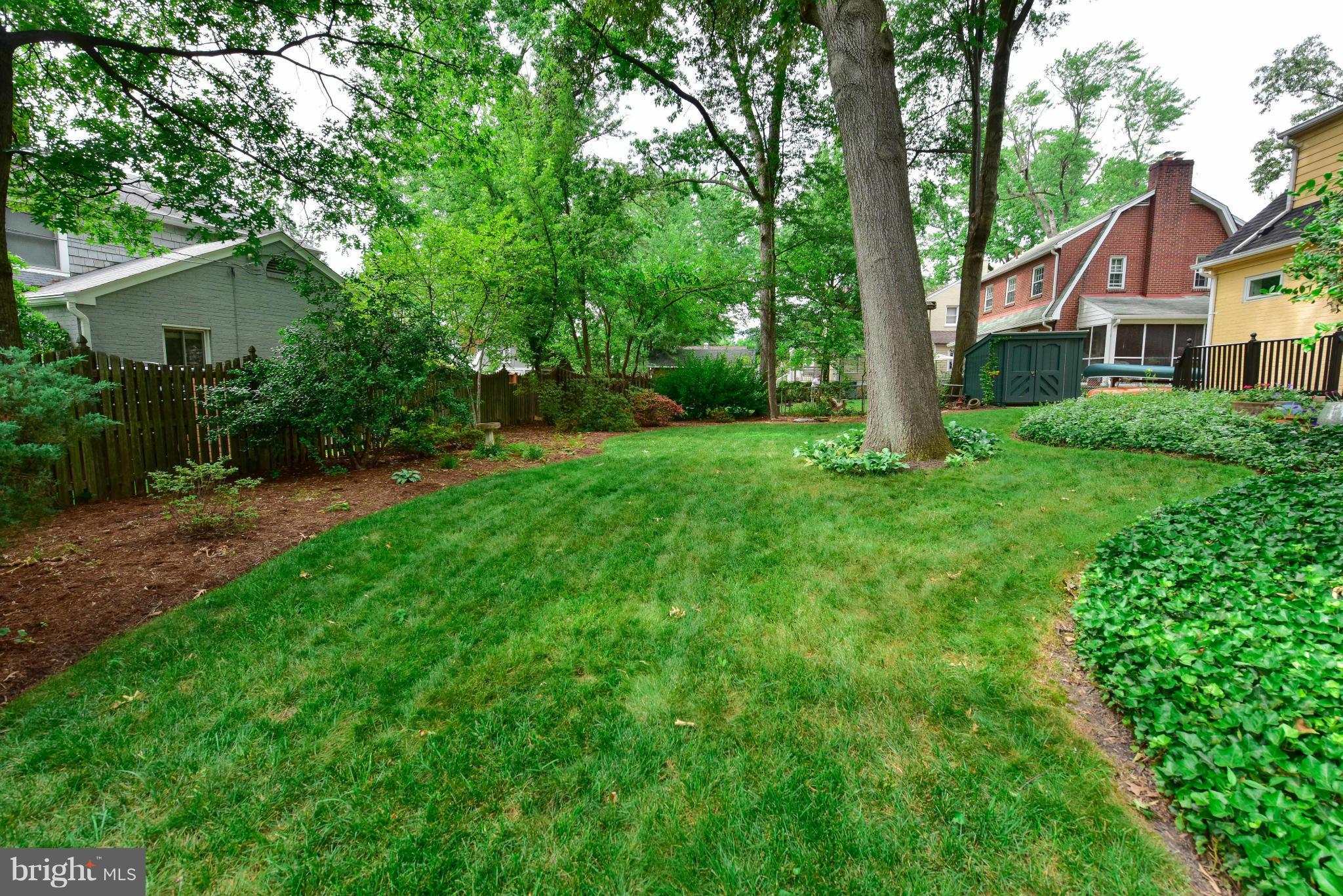 2800 Ridge Rd Drive Alexandria, VA 22302 - Photo 26 of 30 Exterior (Rear)