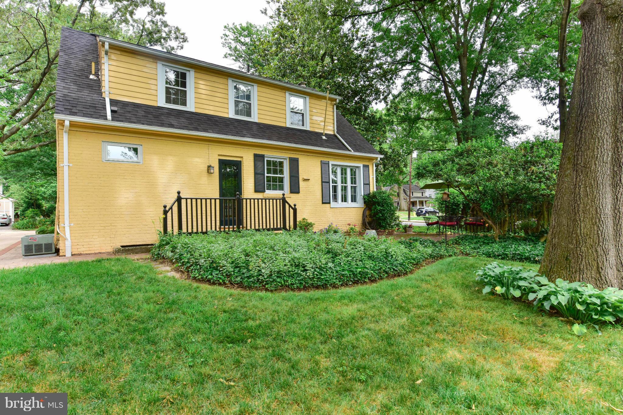 2800 Ridge Rd Drive Alexandria, VA 22302 - Photo 27 of 30 Exterior (Rear)